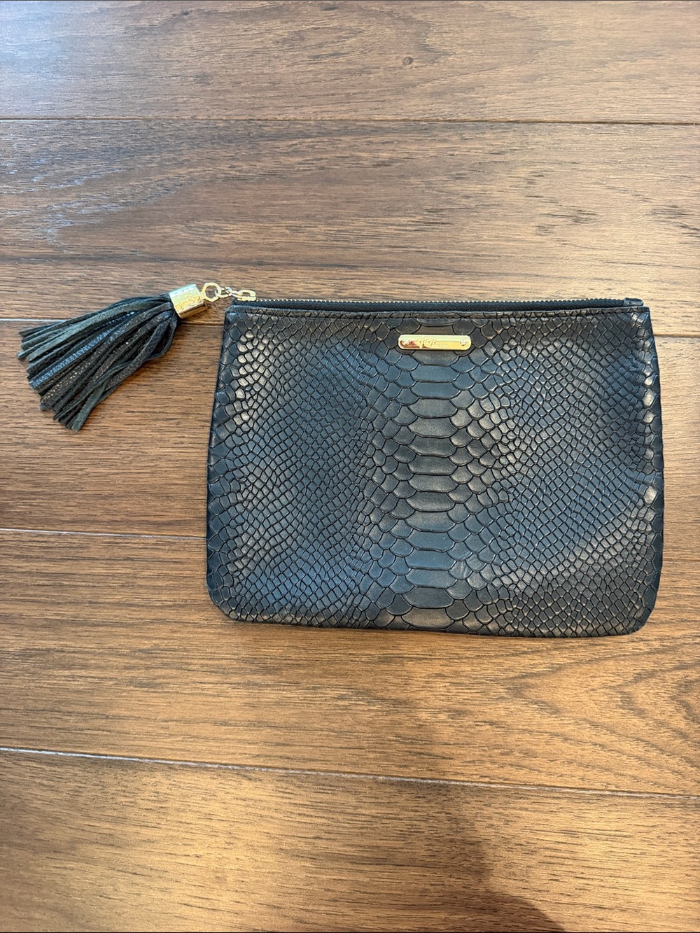 GiGi New York Women’s All in One Clutch in Black - C39-303